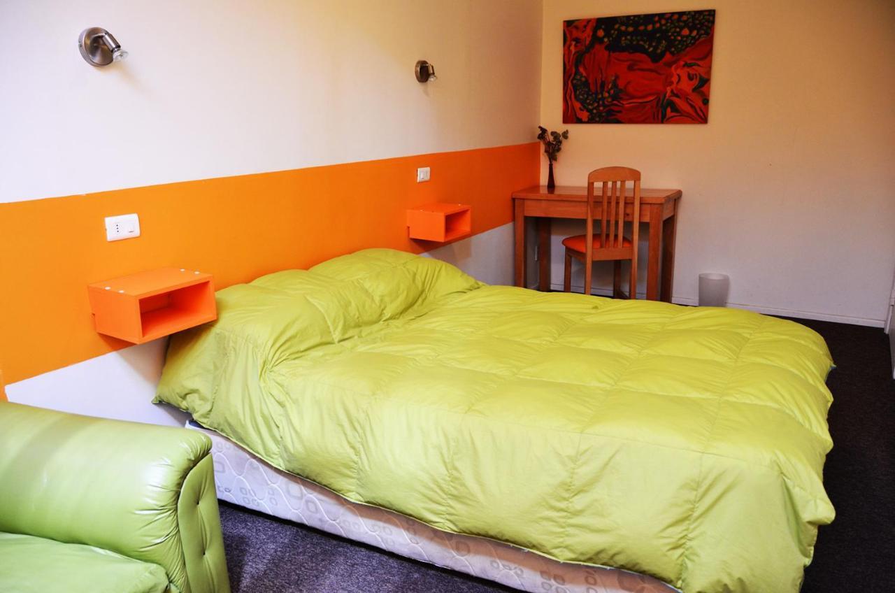 El Patagonico Hostel Puerto Natales Esterno foto